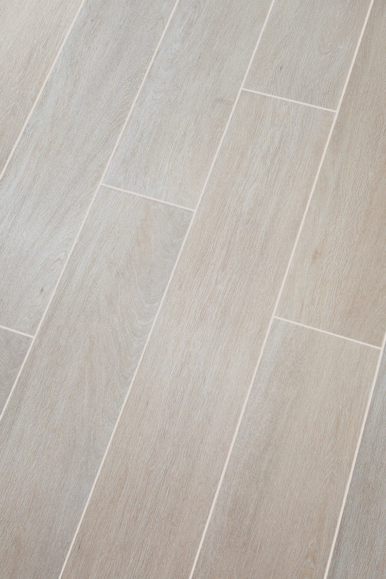 Adlestrop Washed Oak Wood Effect Porcelain