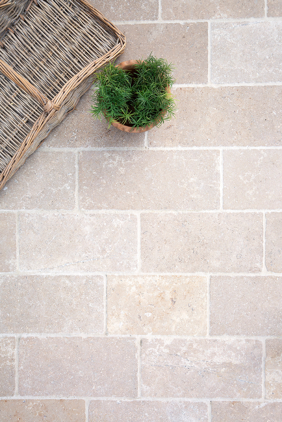 Dijon Tumbled Limestone Cobbles