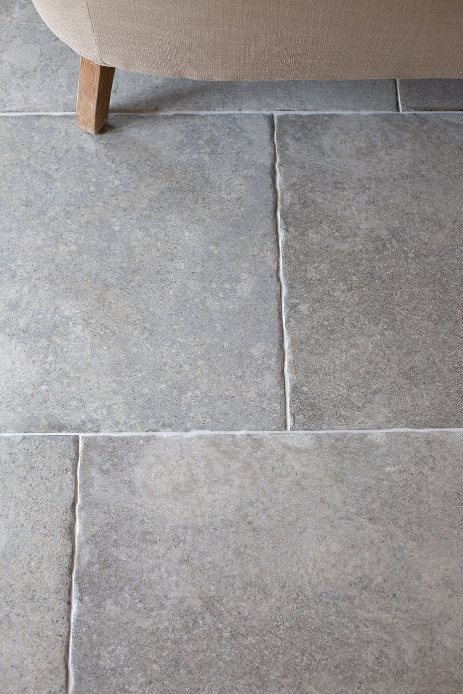 Montpellier Gris Tumbled Effect Porcelain Tiles