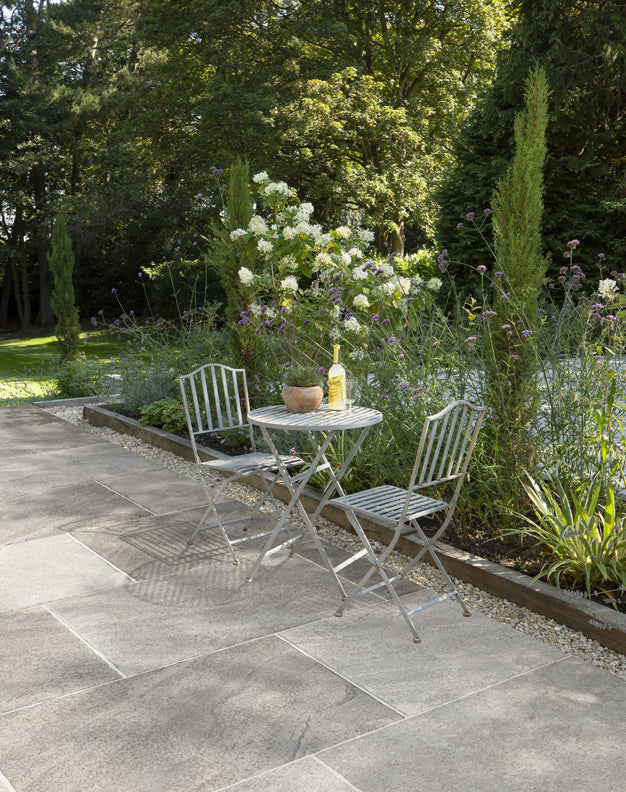 Montpellier Gris Tumbled Porcelain Paving