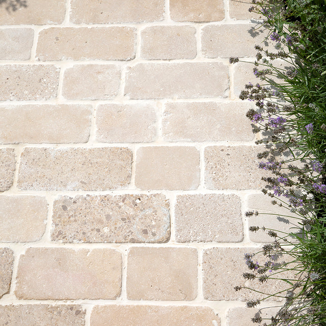 Sorrento® Aged Tumbled Limestone Cobbles