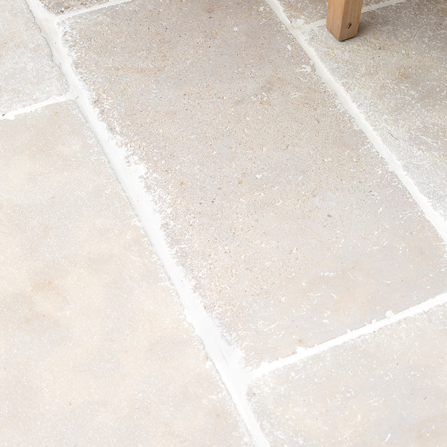 Sorrento® Aged Tumbled Limestone Paving