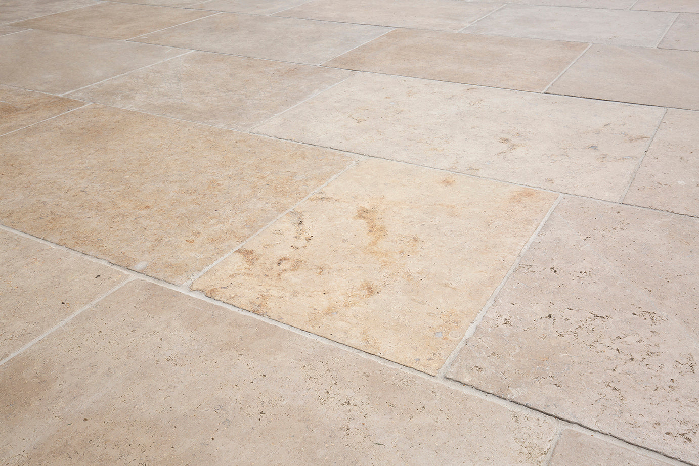 Dijon Blend Tumbled Limestone Pavers