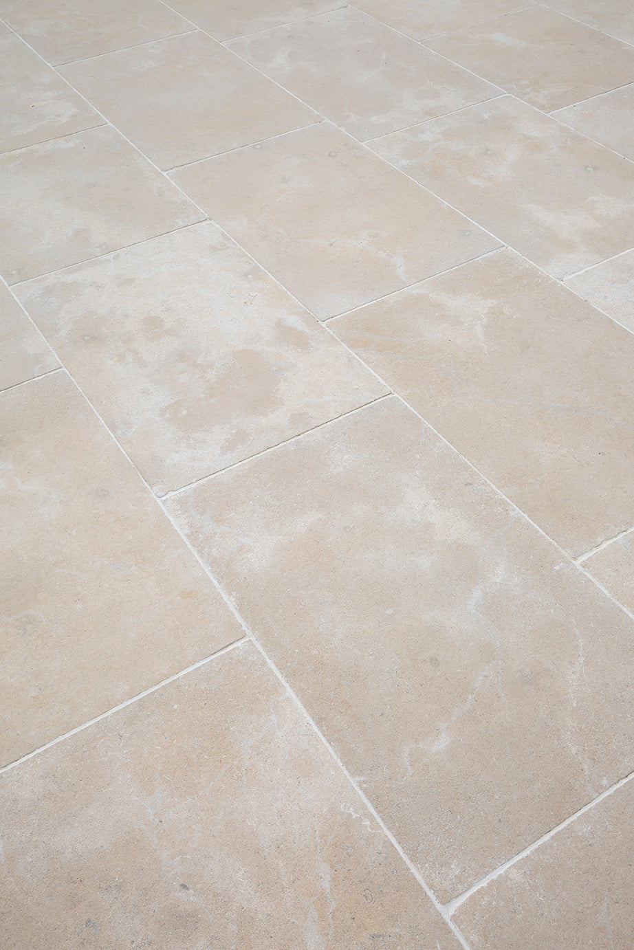 Tuscany Seasoned Limestone Tiles