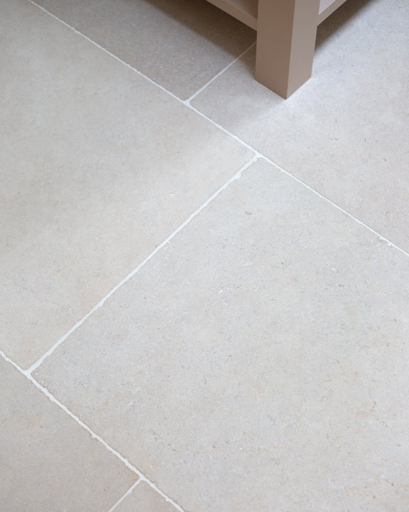 Versailles Softly Aged Limestone Paving